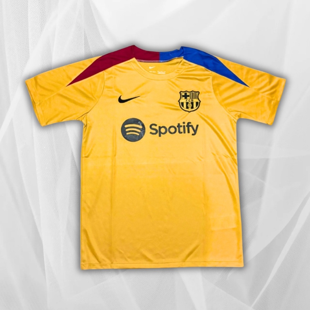 Barcelona Yellow Jersey⚽️